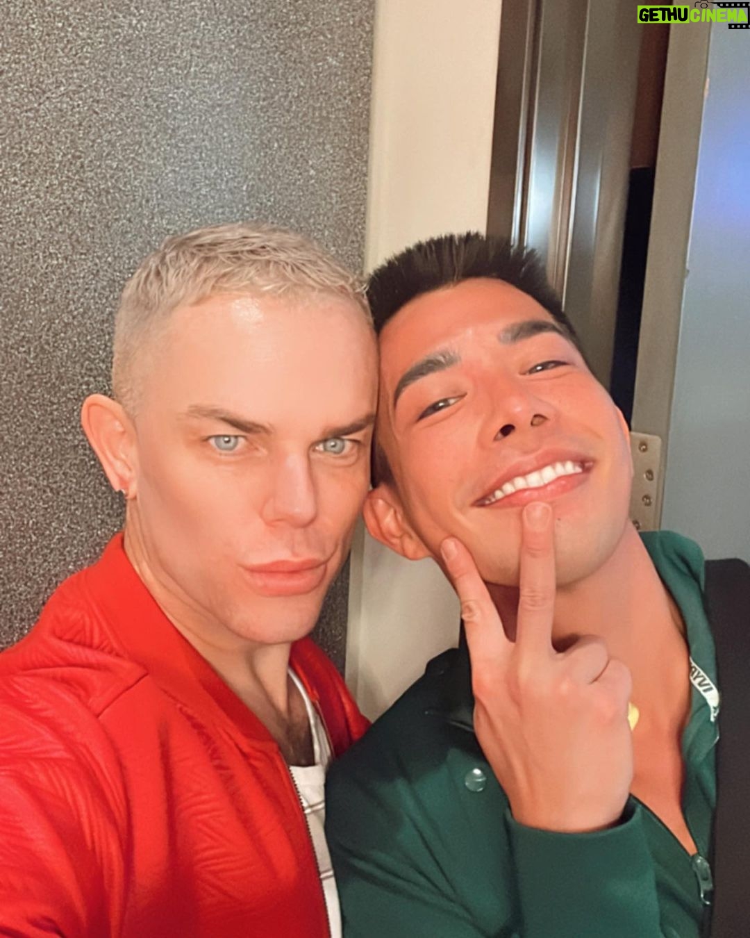 Morgan McMichaels - 1.7K Likes - Quick after show pics with my girls @panginaheals & @junejambalaya at @mickysweho !!! Always such a great time when Pangina is in town and of course Miss June is just fabulous , love them both completely !!