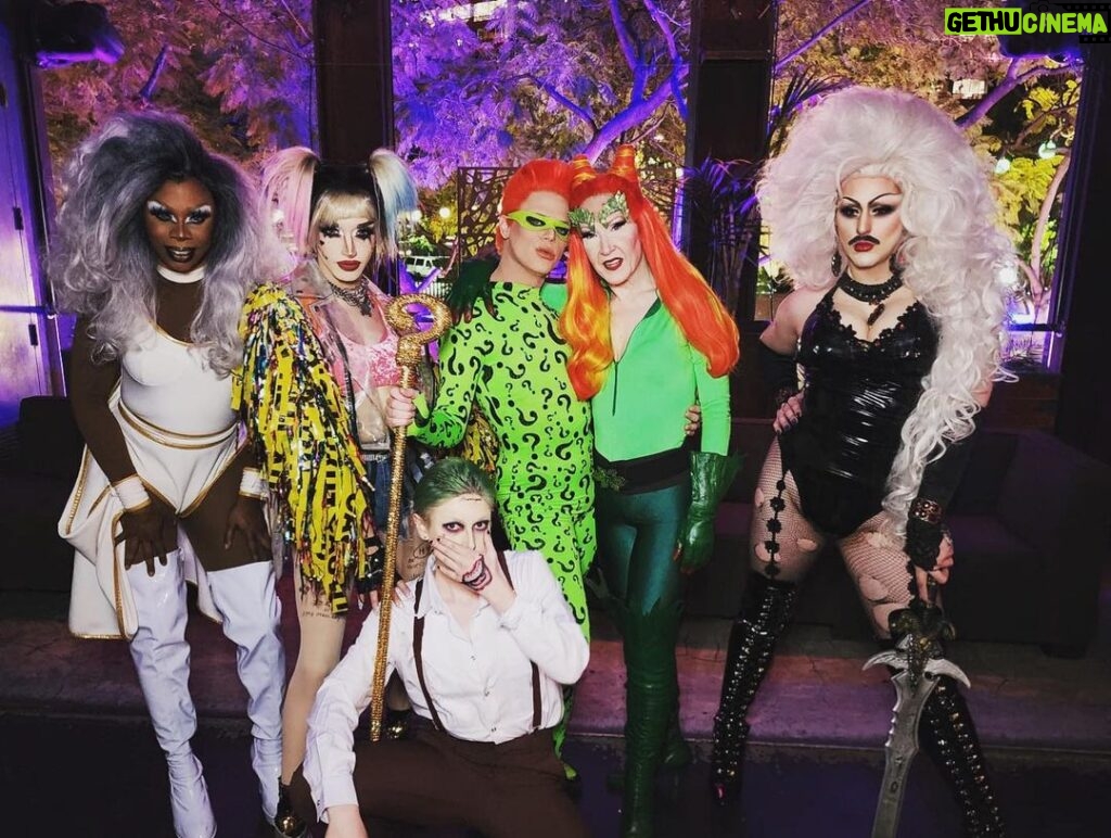 Morgan McMichaels Instagram - MARVEL VS DC at Showgirls @mickysweho was such a blast !!!! Make sure you get your tickets for our next theme night on the 27th of February with a very special guest superstar of funny !!! Thank you to all those who came out to play especially the ones who came in their best cosplay and the entertainers who worked their butt off to make the night so special !! Mickys Weho