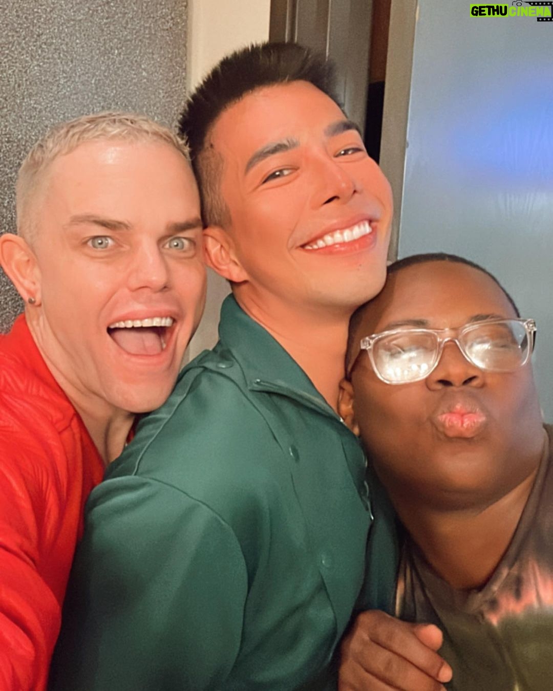 Morgan McMichaels - 1.7K Likes - Quick after show pics with my girls @panginaheals & @junejambalaya at @mickysweho !!! Always such a great time when Pangina is in town and of course Miss June is just fabulous , love them both completely !!