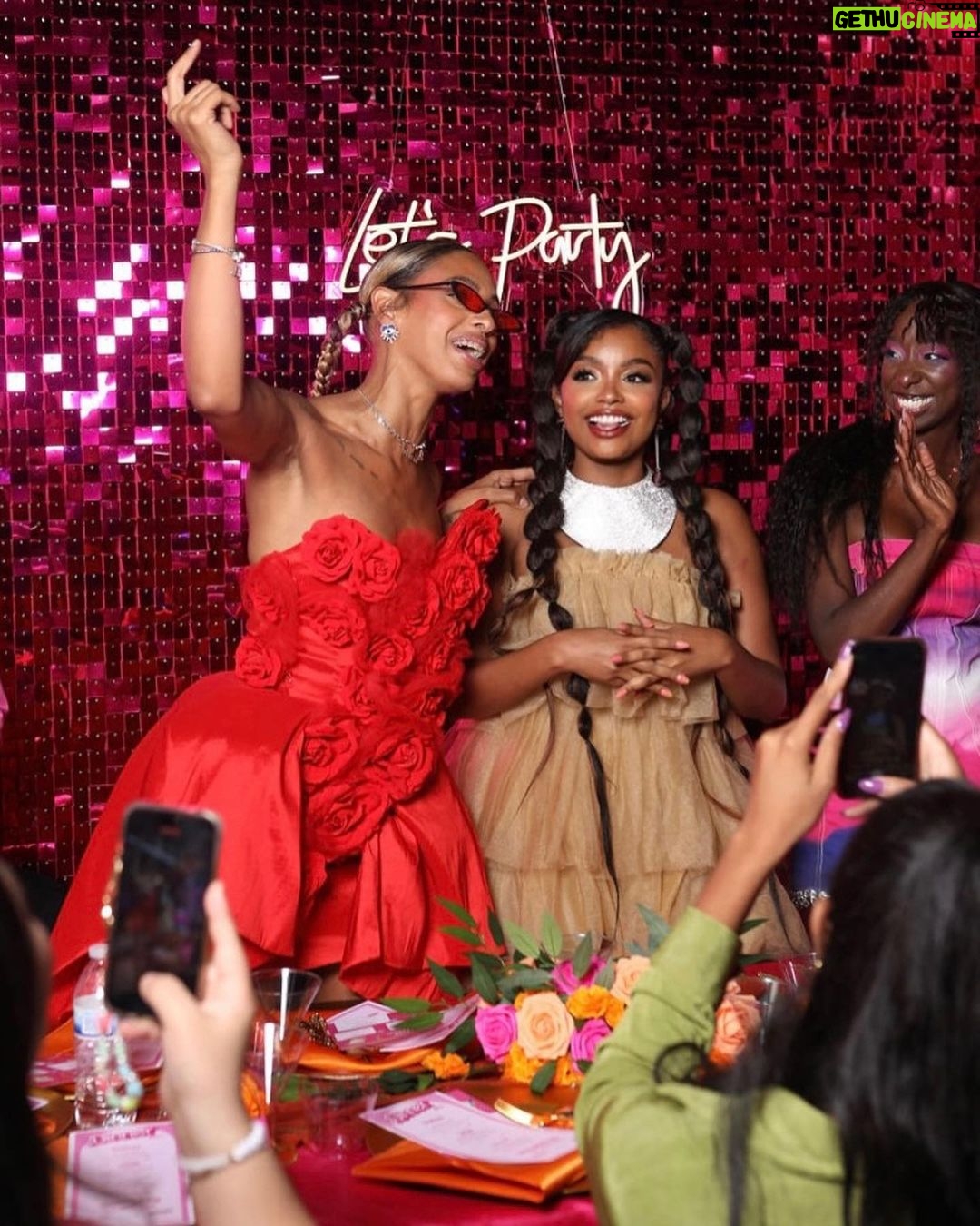 Moriah Brown Instagram - A HUGE THANK YOU AGAIN! Grateful, thankful😇 —cheers to our 5th Annual Women’s Empowerment Soiree‼️ And to the amazing photographer @legendaryshots.p I can’t wait to see what we will have cooking in 2024💃🏾