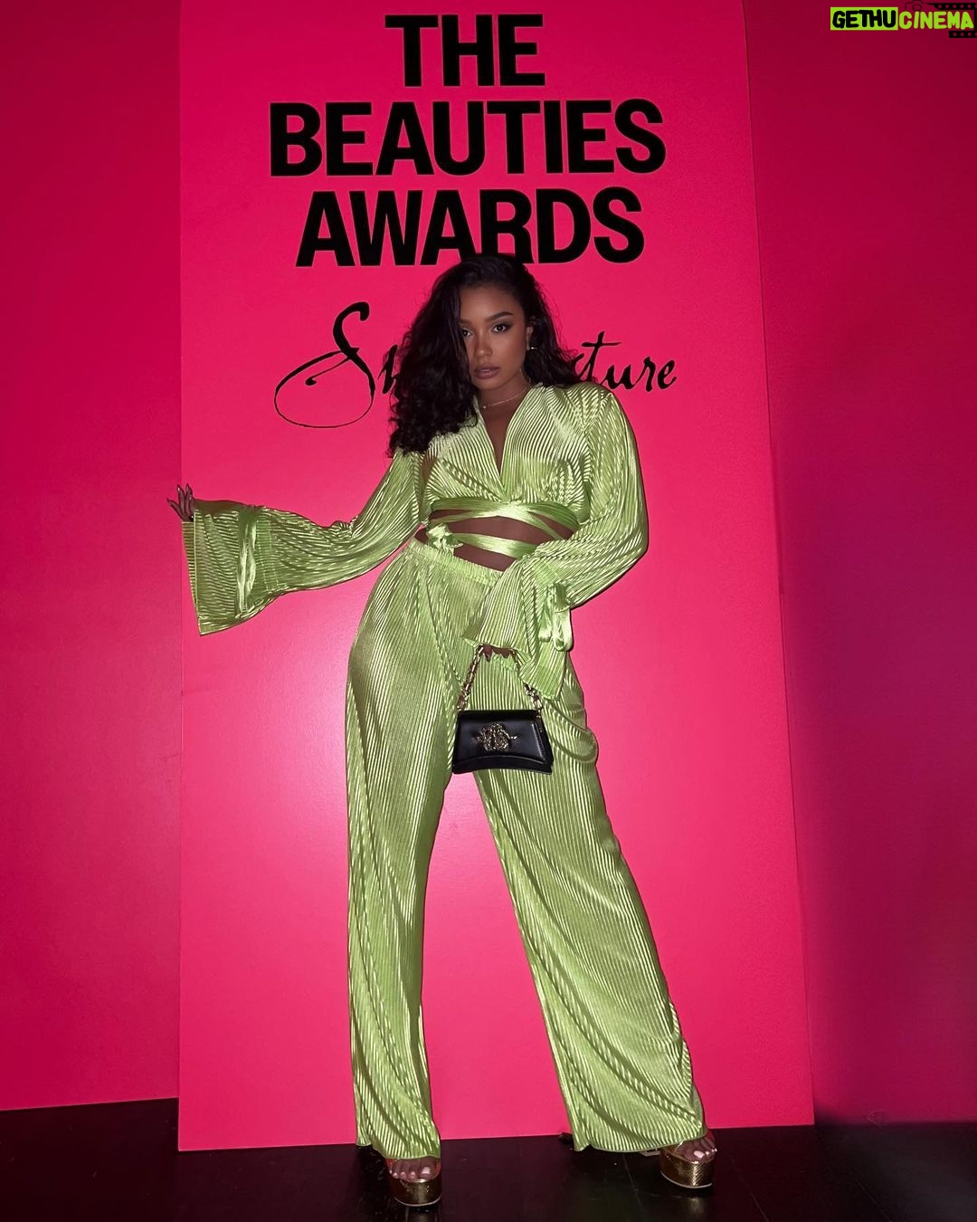 Moriah Brown Instagram - BeautyCon x @galore Mag💋