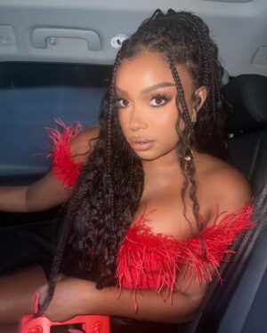 Moriah Brown Instagram - Leo Szn is loading…👀

Mua: @shanell.sorrells 💄