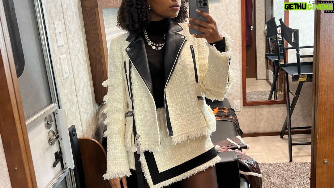 Moriah Brown Instagram - Introducing miss KEKE TRAVIS to your tv screens! Tonight only on @starz @ghoststarz !!! ***Please be prepared for ALL THE FASHION this season! Episode one presents pieces by @muglerofficial and @chanelofficial β¨π Mua: @msruthiemakeup Hair: @jaimealcivar New York City