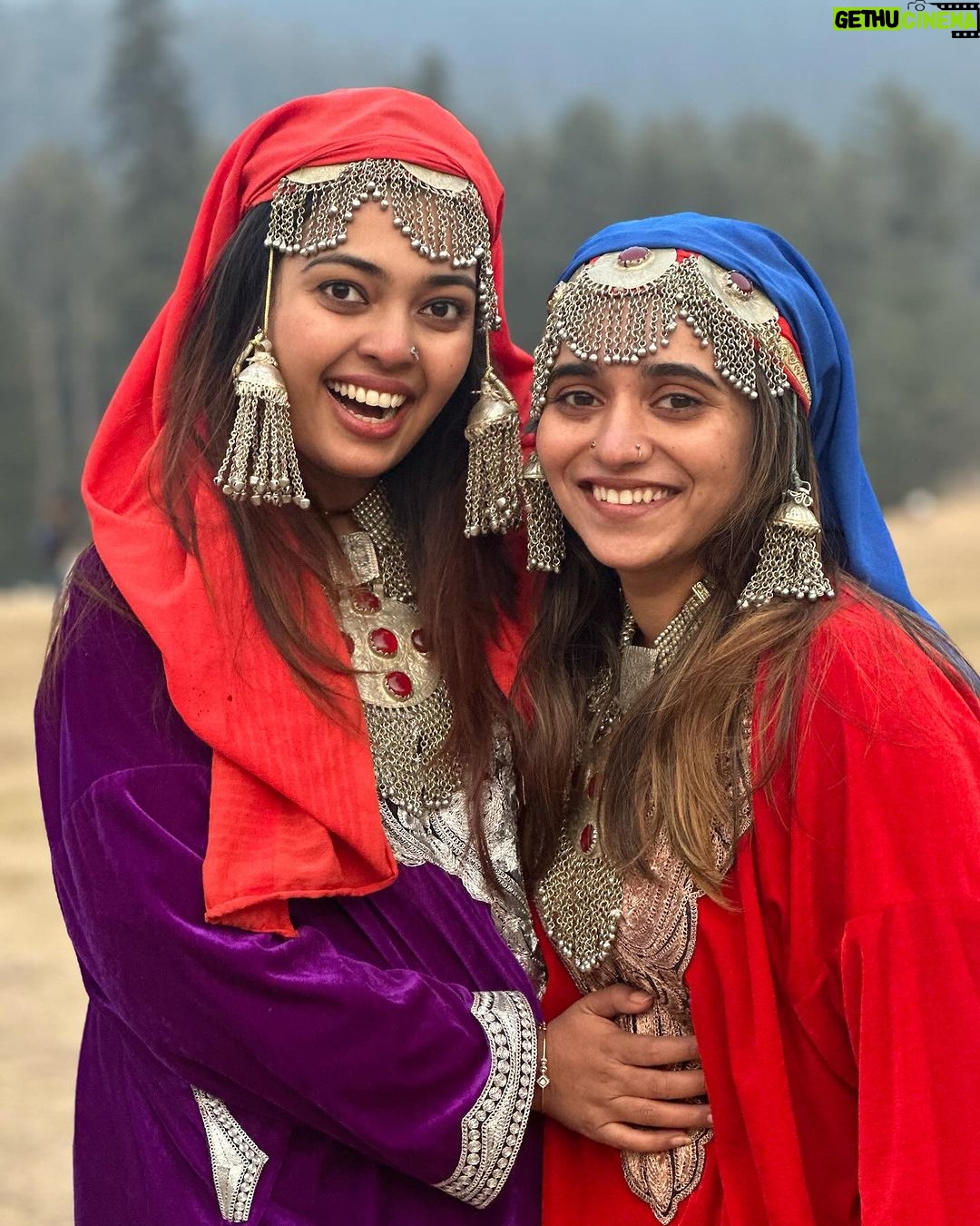 Mridula Vijay Instagram - Getting a friend like you is something priceless to me ❤️ from our 7th standard to this moment is a long and beautiful journey .. our endless talks, unforgettable memories unbearable secrets😂, beautiful dreams everything is just a blessing and we will never get tired of it 😍 its still a wonder how our lives have everything in common 😉As a friend you are a true gift from the god ammu ❤️ and i promise you that i will be there with you for all your good and bad times and will be supporting you for all your challenges ❤️ i love you i love you i love you dearest @mridhulavijai 😘 its just a beginning for our wonderful trips , More to come ❤️