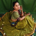 Mrunmayee Deshpande Instagram – ❤️

@k2fashioncloset @ketaki_ashish @sarrikaaaaaa 
.
.
.
.
.
.
#fashion #style #love #instagood #like #photography #beautiful #mrunmayeedeshpande #mehndi #mehendidesign
