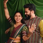 Mrunmayee Deshpande Instagram – मेहंदी पासून सुरु करूया :) 
#SwaG #lafdi
.
.

Wedding outfit styling – 
@ketaki_ashish @stylebyk2
Phaotography – @sarrikaaaaaa 
Mrunmayee Wardrobe – @k2fashioncloset 
Swapnil’s Wardrobe – @k2fashioncloset 
Aesthetics and Skincare @thefacestudio.in @_prajakta.kulkarni_
#gautugotmarried #wedding #weddingphotography #weddingstyle #glam #indianwedding #desi #design