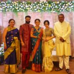 Mrunmayee Deshpande Instagram - Ubhayantaa nnaa ashirwaad.. vagaire.. vagaire.. ( Baaki house party madhe... 😄 ) May loads and loads of love keep you happy & healthy all life long @gautamideshpandeofficial @swanandtendulkar ❤️ @mrunmayeedeshpande @swapnilrao11 I love you both and you know it!!! 😘😘 @sarangsathaye thank you for the shoe tips 😄 Last pic clicked by the sweetest @nikmahajan 🫠😍🤗 . I am wearing my favorite @mantramugdha_sarees ❤️ . . #extendedfamily #lilone #gothitched #weddingseason #weddings #indianwedding #Sukhada #SukhadaKhandkekar #mrunmayideshpande #gautamideshpande #stayblessed