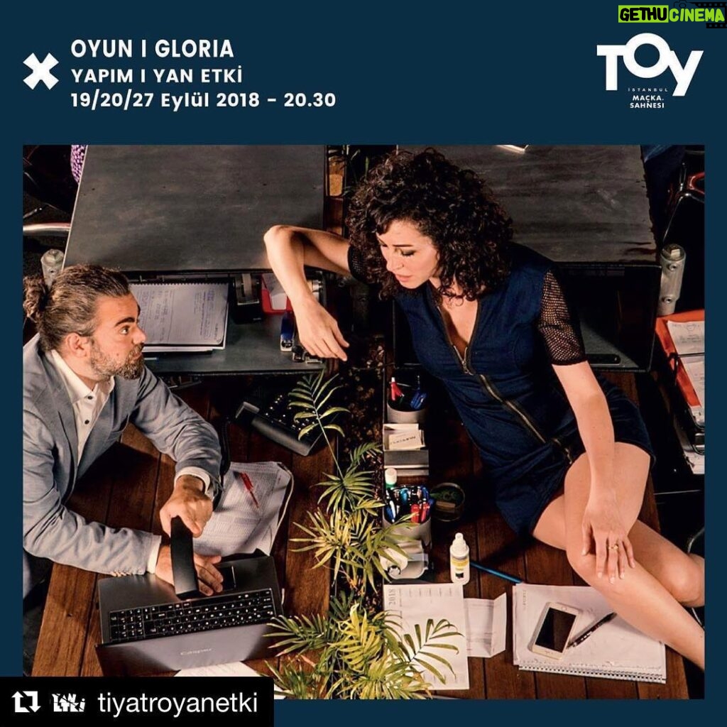 Murat Eken Instagram - Evveeet sezonu açıoruz genjlerr.. 🚀💪🕺🏻🎉 19 Eylül ilk oyun.. @toyistanbul ’da oluciyz... Sonra way nerdesin, ay göremiyoruz, oy çok özledik edebiyatına girmeyelim.. #yeni #oyun #yenisezon #gloria #tiyatro #tiyatrobirkezyaşanır @tiyatroyanetki #tiyatrolarcomtr TOY İstanbul