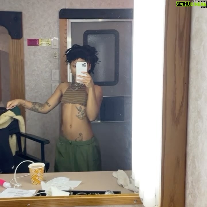 Myha’la Herrold Instagram - A very solid five days on @dumbmoneymovie w angel @taliaryder 🧠🫶🏾🥲