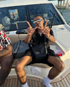 Myles Truitt Instagram - 𝘐𝘵𝘴 𝘫𝘶𝘴𝘵 𝘮𝘺 𝘴𝘦𝘤𝘰𝘯𝘥 𝘥𝘢𝘺 𝘰𝘶𝘵 𝘩𝘦𝘢🚦 South Pointe, Miami Beach, Florida