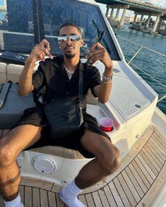 Myles Truitt Instagram - 𝘐𝘵𝘴 𝘫𝘶𝘴𝘵 𝘮𝘺 𝘴𝘦𝘤𝘰𝘯𝘥 𝘥𝘢𝘺 𝘰𝘶𝘵 𝘩𝘦𝘢🚦 South Pointe, Miami Beach, Florida
