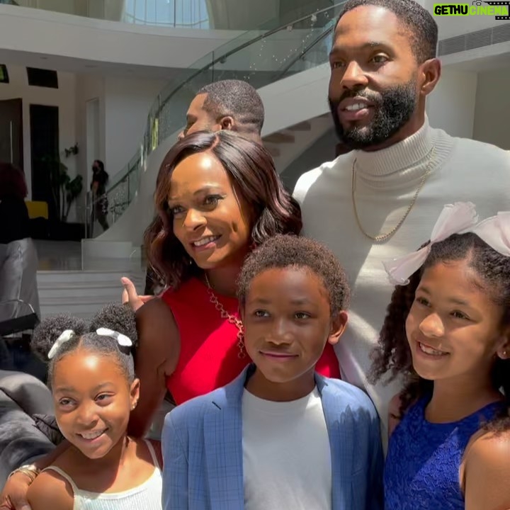 Mylo Uschold Instagram - Coming soon! @aholidaychancethemovie Be on the look out! @vanessabellcalloway @realleal @aminjoseph @tobiastruvillion @mrrichardlawson @mannyhalley @oliviamarie29_ @jamalhill @chasitysaunders #christmas #holiday #starpower #kidactor #film @aholidaychancethemovie