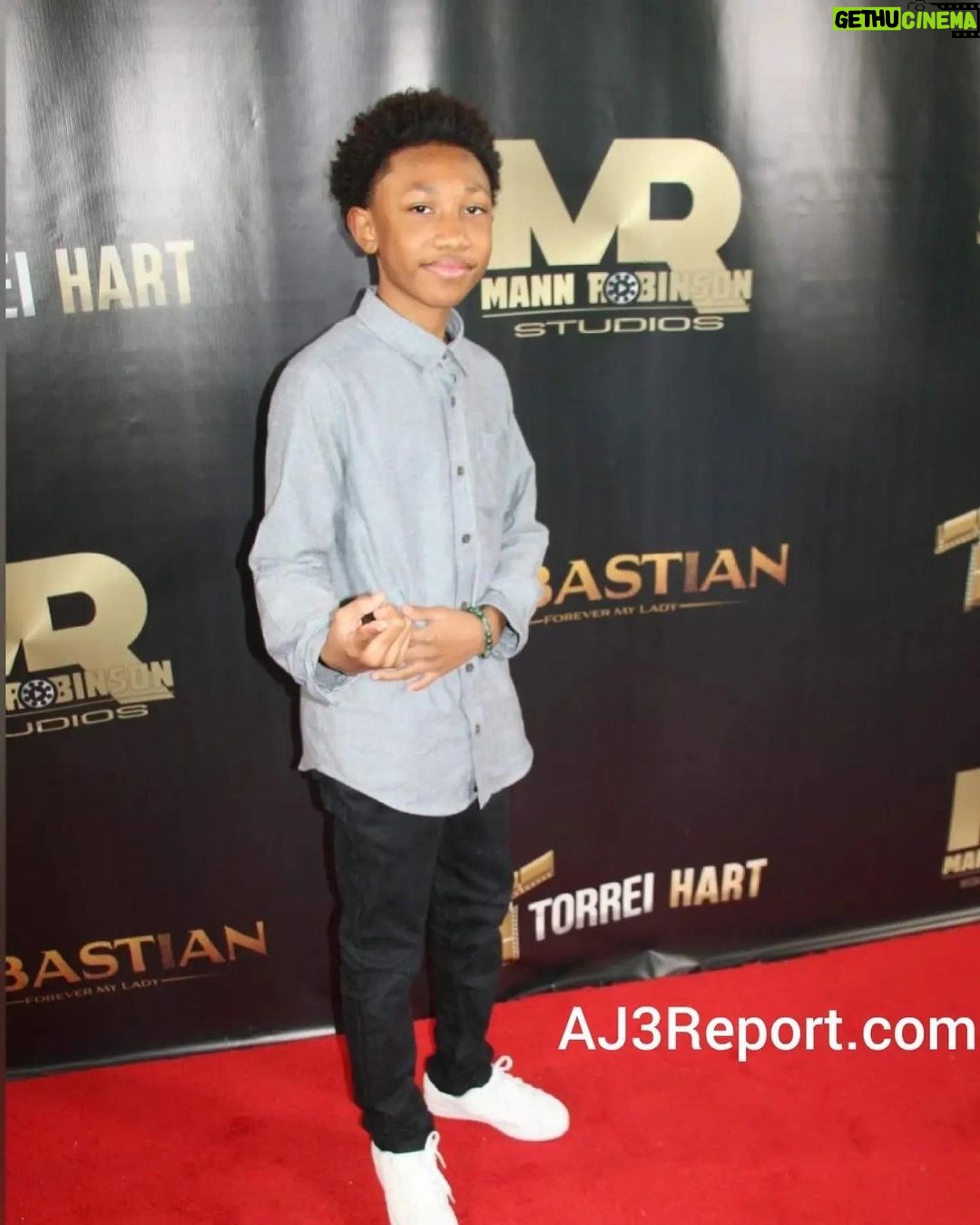 Mylo Uschold Instagram - Posted @withrepost • @aj3report @mylothekid at Sebastian Premiere. #mylo #sagactor #brokenseeds #abbottelementary #kidactor @mannrobinson Atlanta, Georgia