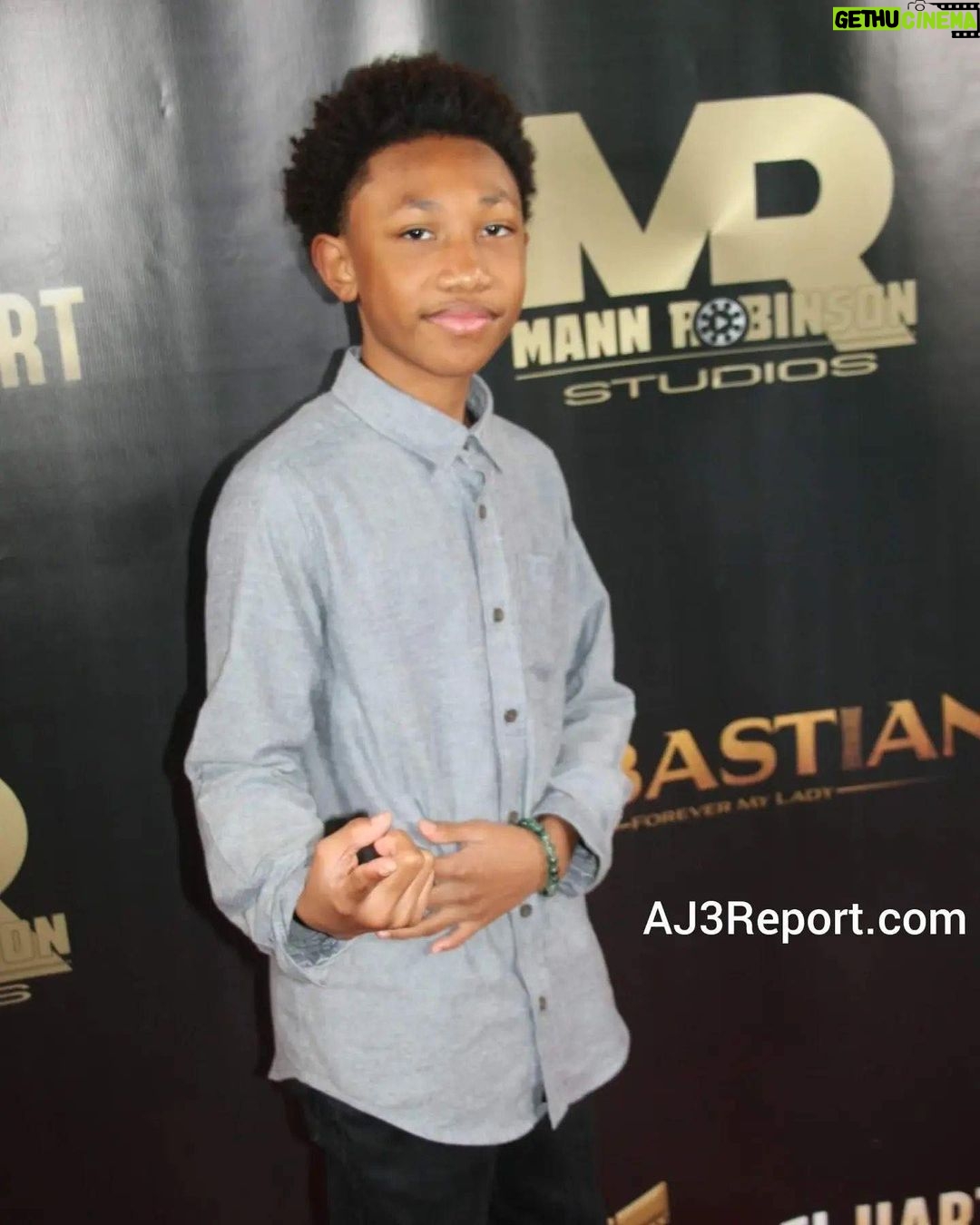 Mylo Uschold Instagram - Posted @withrepost • @aj3report @mylothekid at Sebastian Premiere. #mylo #sagactor #brokenseeds #abbottelementary #kidactor @mannrobinson Atlanta, Georgia