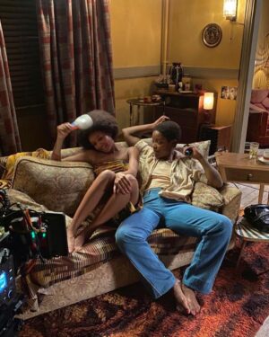 Nabiyah Be Instagram - Episodes 7 and 8 are here and they are a RIDE. Was so special to form a little theater company with @willwisslergraham in Greece and bring 1970’s NYC to Athens! I’m so thankful that women like Simone and Bernie existed so that I - a so called liberated woman - can have access to all the tools at my disposal to make me feel safe, heard and anchored in my worth and power! Can’t wait to share more bts and dance moves of our little slice of underground revolution! @daisyjonesandthesix #daisyjonesandthesix #simonejackson