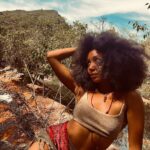 Nabiyah Be Instagram – 4 months in Brazil. Half a pregnancy.