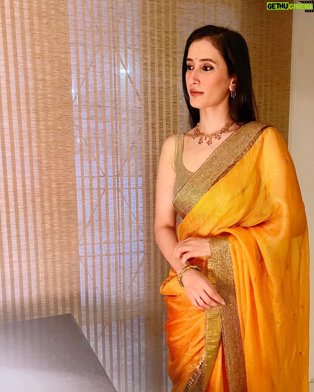 Namita Dubey - 29.8K Likes - सजाया Mummy ne hain, Aur प्रशंसा hum le jayengy. कमाल है!
I love you mom.