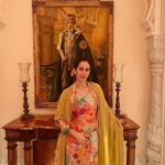 Namita Dubey Instagram - tête-à-tête with Jaipur + my feeble attempt to ape the persona of the city. Outfit: @saundhindia PR: @alphabetmedia