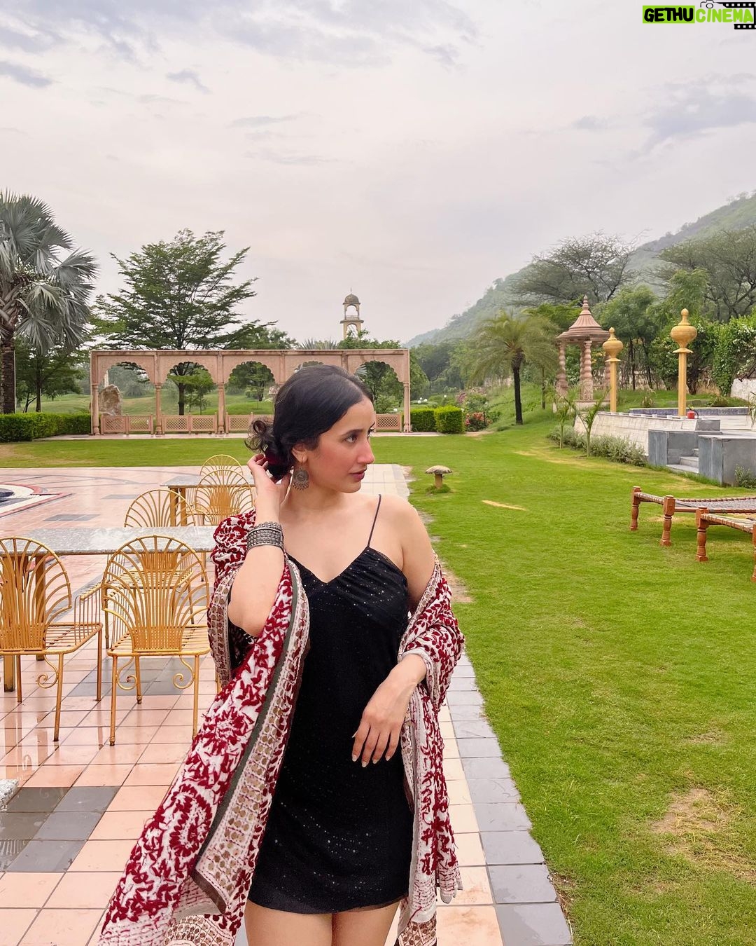 Namita Dubey - 36.2K Likes - 60% of my life contains blissful mundanities so the rest has to cover intense excitement:)
Sharing that only✨
Hosted by @rajasthalijaipur
PR @khyathisolutions
#hosted #collaboration