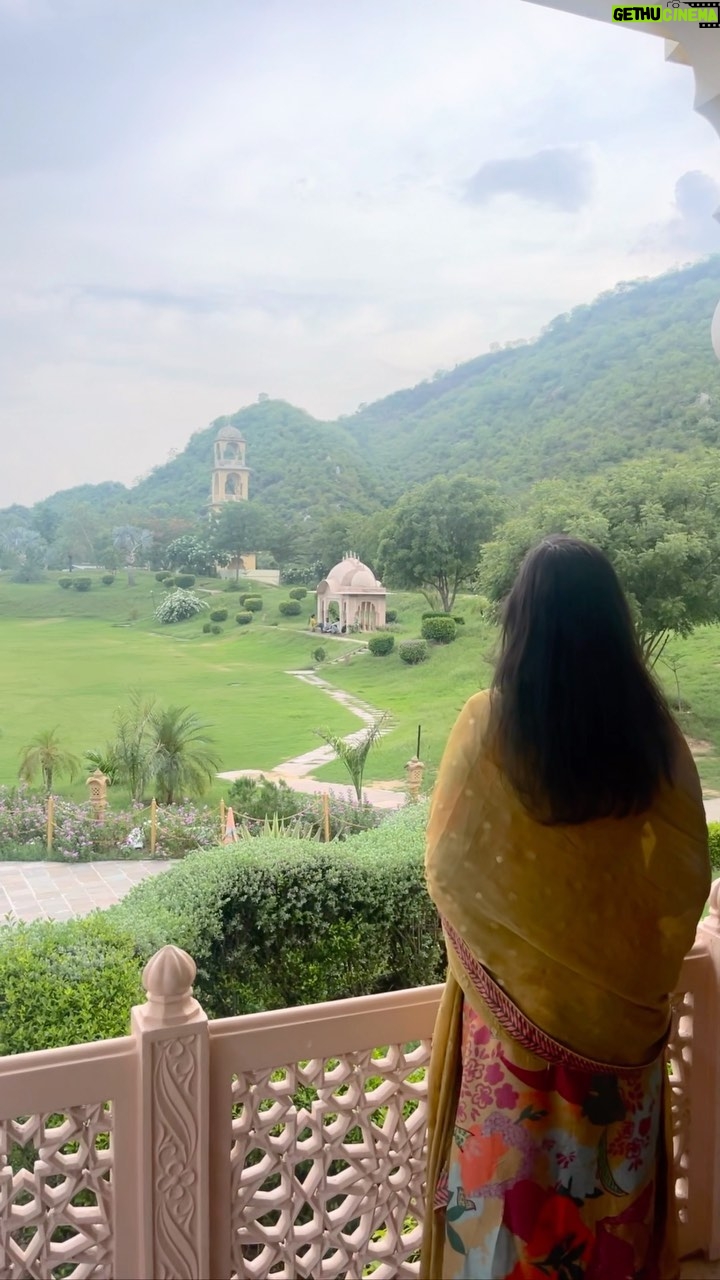 Namita Dubey - 33.2K Likes - Will I ever say no if you invite me out of my construction-plagued city into luscious greenery? Luck was also a true gentleman to sprinkle some weather gods into this mix for me to savour ✨
PR @khyathisolutions
#hosted #collaboration