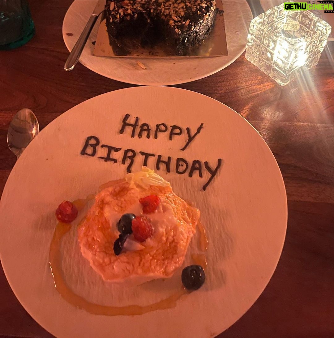 Namita Dubey - 118.9K Likes - That birthday of life where I’m right at the fulcrum of growing maturity+existential crisis in equal measures. Funny, interesting, pointless and a whirlwind- life is good.
A stray realisation is that 🧿🧿🧿 is the best emoji for all of us. (I did mention maturity at the outset)
Thank you for all the birthday love errbody 🤍