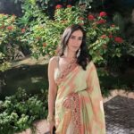 Namita Dubey Instagram - In middle adulthood, every normal Diwali with friends/family and glucose spikes seem like a blessing :) Wishing prosperity and happiness beyond these festivities ✨ Outfit: @saundhindia PR: @alphabetmedia