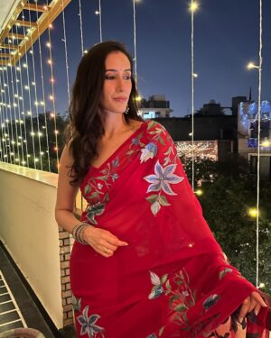 Namita Dubey Instagram - It is morally incumbent upon me to share a photoshoot done by mom 🫡
