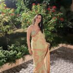 Namita Dubey Instagram - In middle adulthood, every normal Diwali with friends/family and glucose spikes seem like a blessing :) Wishing prosperity and happiness beyond these festivities ✨ Outfit: @saundhindia PR: @alphabetmedia