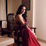 Namita Dubey Instagram - Engineering chance encounters with Dhairya, in the world of Aspirants 🫶 Photos: @pehelaggarwal Makeup Artist: @niyati_kothari Hair: @pratikshamuchandikar Stylist: @shefalideora_ Saree: @dhruvipanchallabel Jewellery: @labelpoojarohra