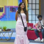 Namratha Gowda Instagram - Well, that’s how you tell to the world what you are🥰 @colorskannadaofficial @officialjiocinema Sunday's outfit Styling:@likitha_suresh_ Outfit:@pixie_yard_couture_studio #bbk10 #biggboss #season10 #colorskannada #jiocinema #namarathagowda #nammu #relentkreationz