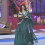 Namratha Gowda Instagram - If we just stand up and go, life will open for us.. Something just motivates us to keep moving!! @colorskannadaofficial @officialjiocinema Wardrobe:@amorabybindureddy Styling: @likitha_suresh_ #bbk10 #jiocinema #colorskannada #biggboss #season10 #namarathagowda #relentkreationz