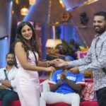 Namratha Gowda Instagram - Well, that’s how you tell to the world what you are🥰 @colorskannadaofficial @officialjiocinema Sunday's outfit Styling:@likitha_suresh_ Outfit:@pixie_yard_couture_studio #bbk10 #biggboss #season10 #colorskannada #jiocinema #namarathagowda #nammu #relentkreationz