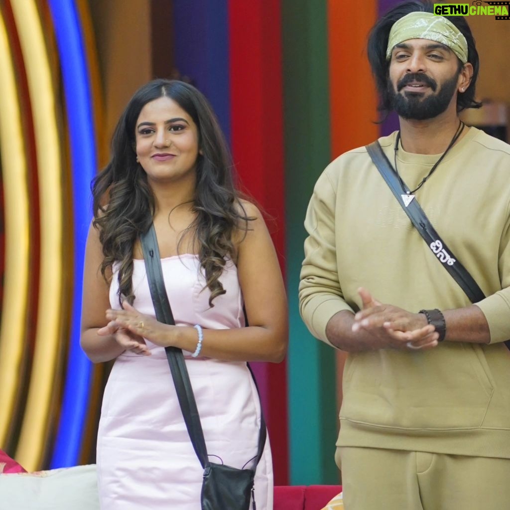 Namratha Gowda Instagram - Well, that’s how you tell to the world what you are🥰 @colorskannadaofficial @officialjiocinema Sunday's outfit Styling:@likitha_suresh_ Outfit:@pixie_yard_couture_studio #bbk10 #biggboss #season10 #colorskannada #jiocinema #namarathagowda #nammu #relentkreationz