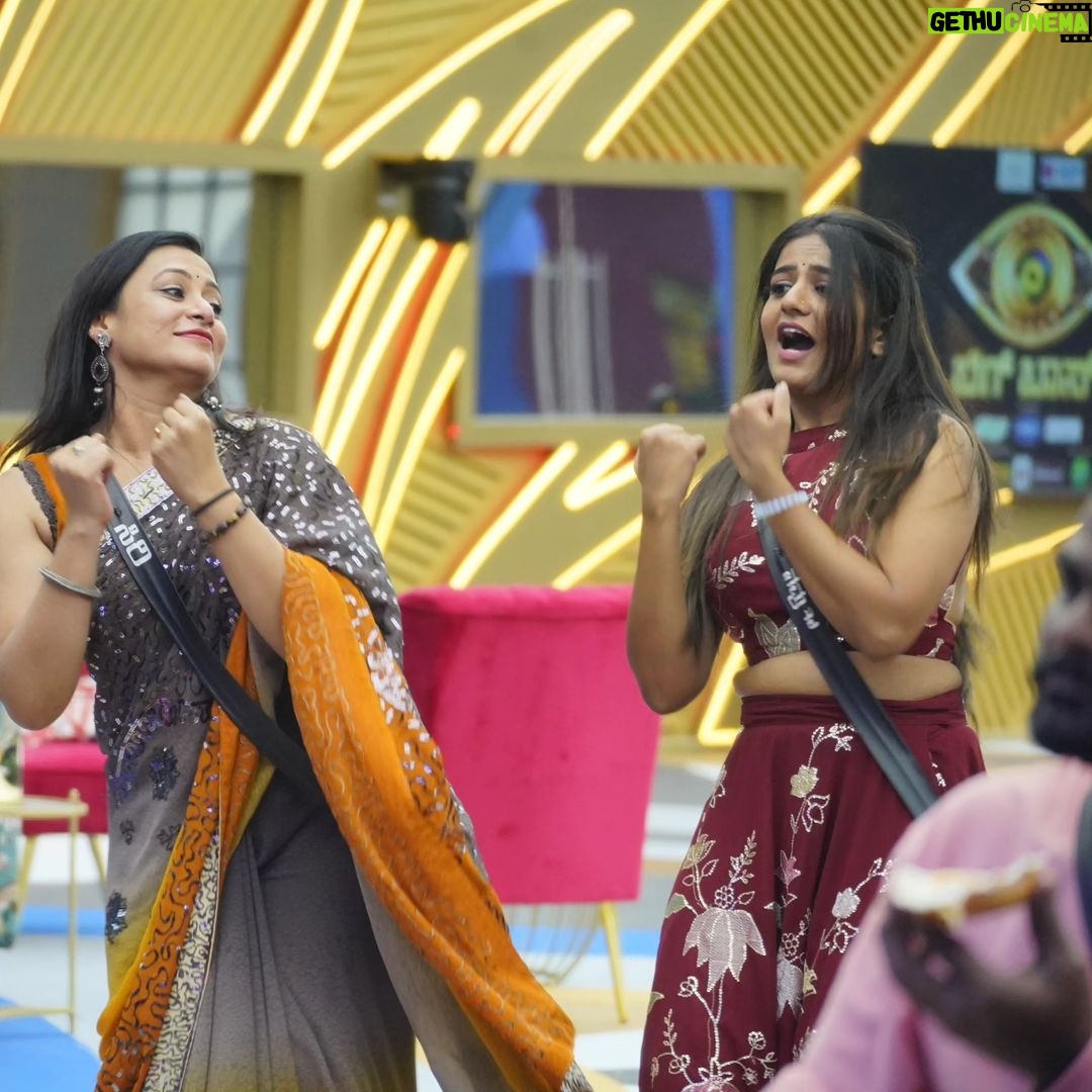 Namratha Gowda Instagram - Nammu slaying the style game like a queen 😉 @colorskannadaofficial @officialjiocinema Outfit: @sck_designer_studio Styling: @likitha_suresh_ #bbk10 #biggboss #season10 #colorskannada #jiocinema #namarathagowda #nammu #relentkreationz