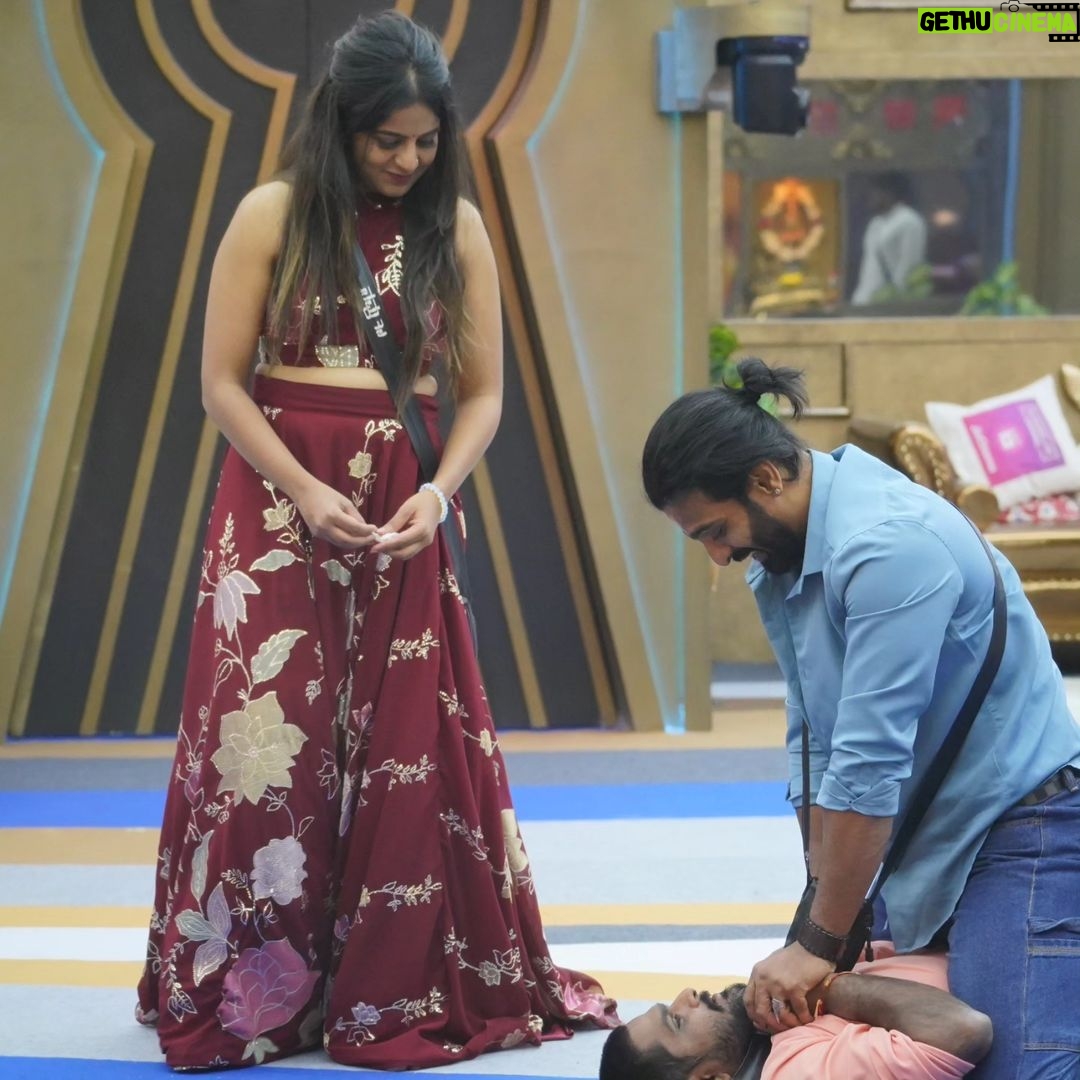 Namratha Gowda Instagram - Nammu slaying the style game like a queen π @colorskannadaofficial @officialjiocinema Outfit: @sck_designer_studio Styling: @likitha_suresh_ #bbk10 #biggboss #season10 #colorskannada #jiocinema #namarathagowda #nammu #relentkreationz