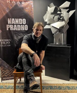 Nando Pradho Instagram - Un honor exponer junto a @zonamaco en la semana de arte de México 🇲🇽 
.

#liveart #macrophotography
#art #abstractart #design #pinturaabstrata #decoración #abstractsculpture #abstractphoto #artgalery #fotoabstrata #arte #sculpture #escultura #decoração #zonamaco #haab