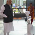 Narendra Modi Instagram - Fascinating Robotics Gallery at Gujarat Science City. Don’t miss the picture of the Robot serving us tea as well!