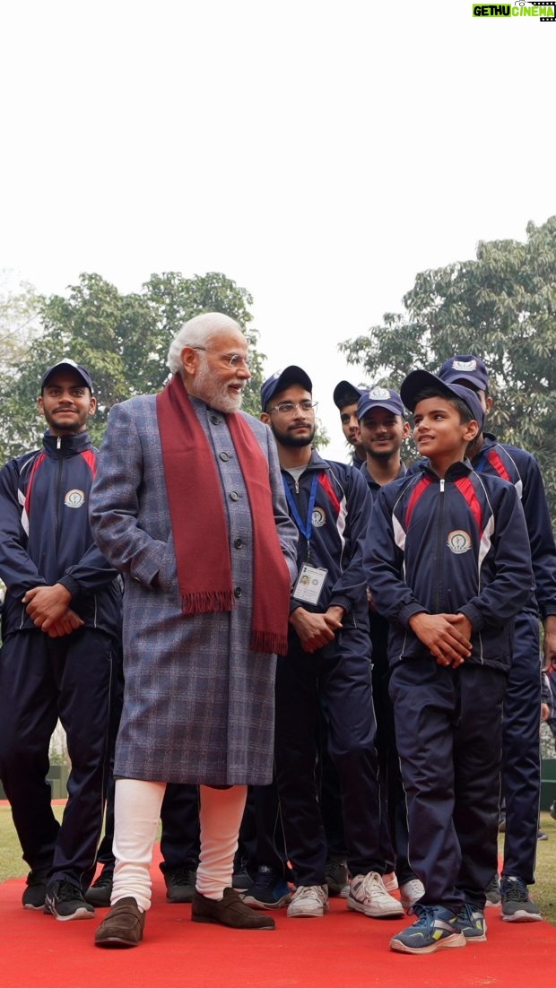 Narendra Modi Instagram - Had a memorable interaction with students from Jammu and Kashmir. Their enthusiasm and energy is truly admirable.