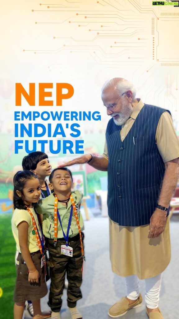 Narendra Modi Instagram - Some incredible moments with the bright kids... Have a look!