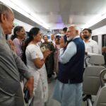 Narendra Modi Instagram - A Metro journey made even more special by these amazing co-passengers!