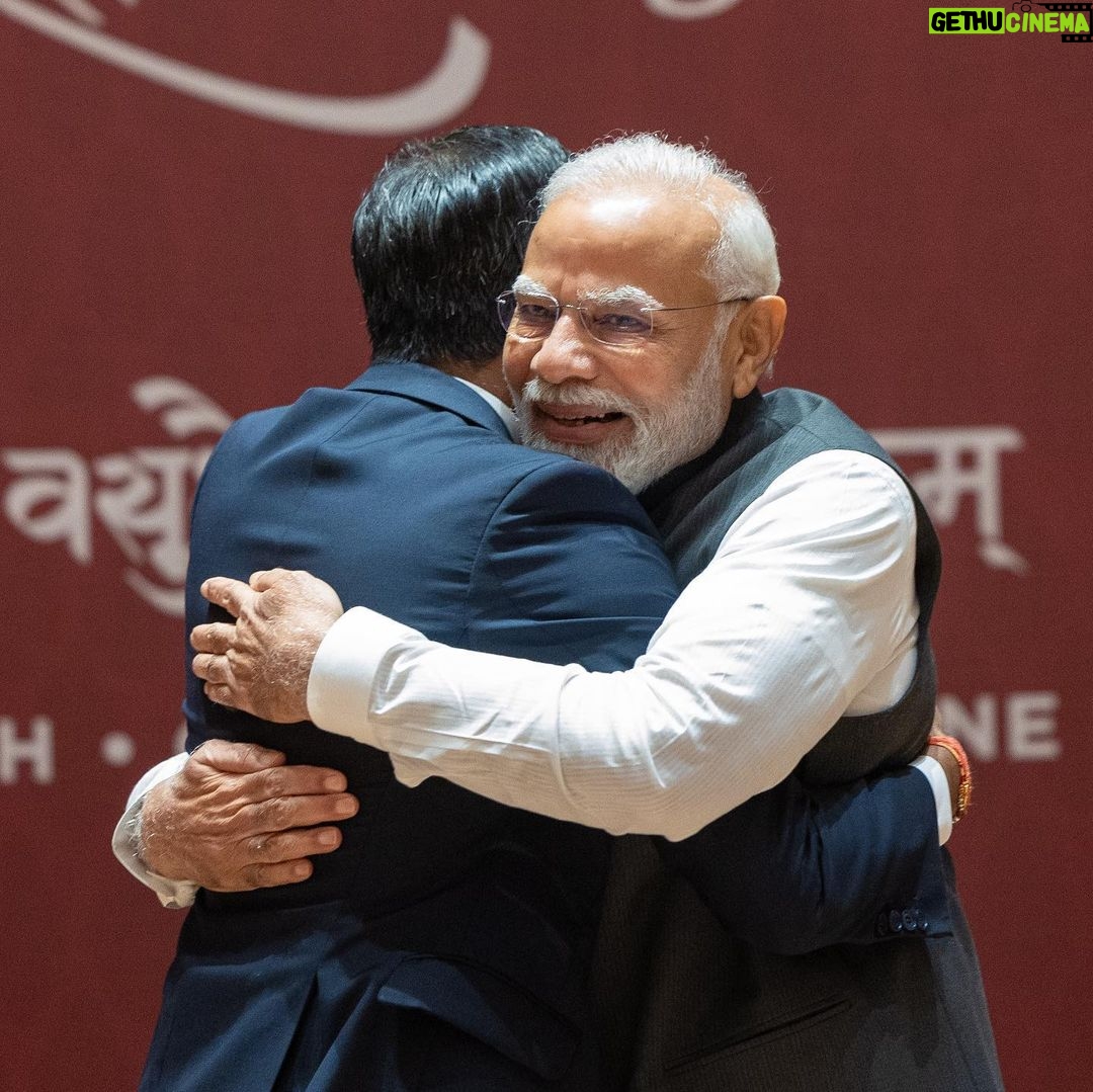 Narendra Modi Instagram - Two nations, one ambition. An ambition rooted in our shared values, the connection between our people and - of course - our passion for cricket. दो देश, एक महत्वाकांक्षा महत्वाकांक्षा, जो हमारे साझा मूल्यों, दोनों देशों के लोगों के बीच आपसी संबंधों, और - निश्चित रूप से - क्रिकेट के प्रति हमारे जुनून में समाहित है।