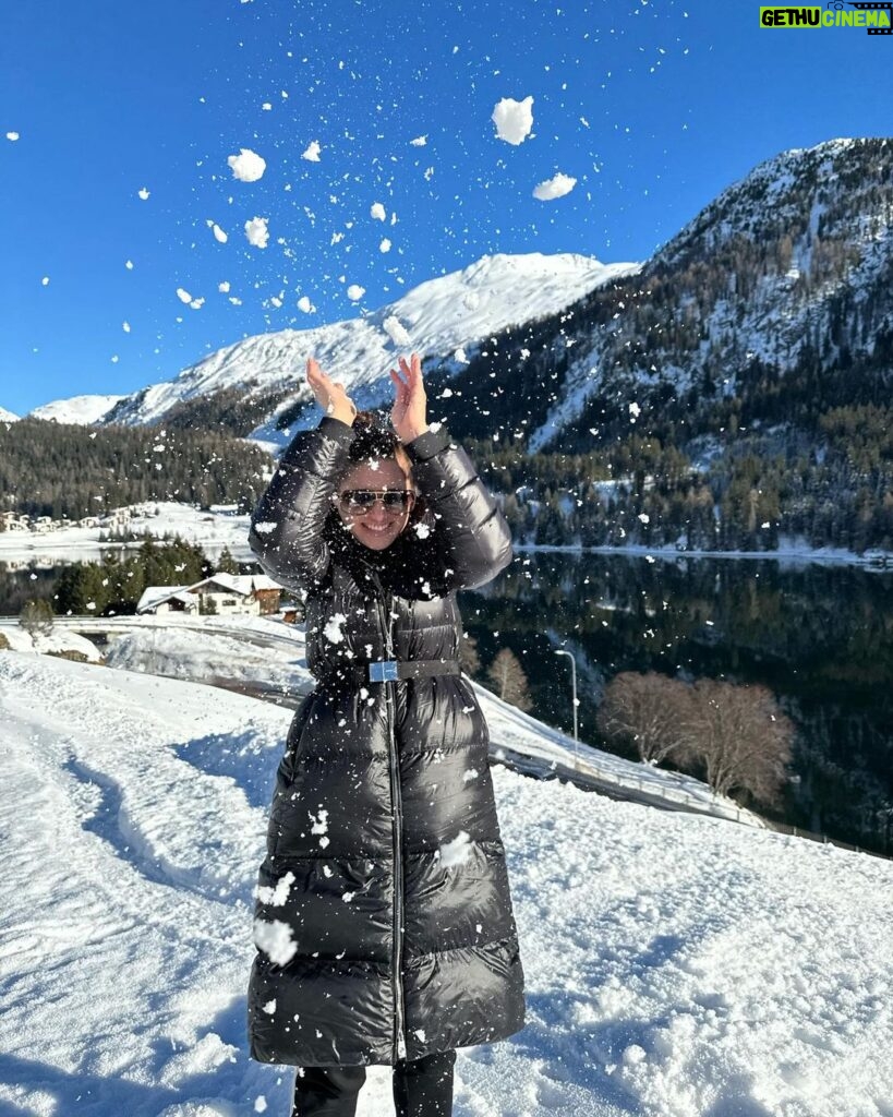 Nargis Fakhri Instagram - I asked Santa for Snow ⛄ ❄ 🎅 🎄 December 2023. Switzerland