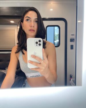 Natalee Linez Instagram - working on a thing 👻
