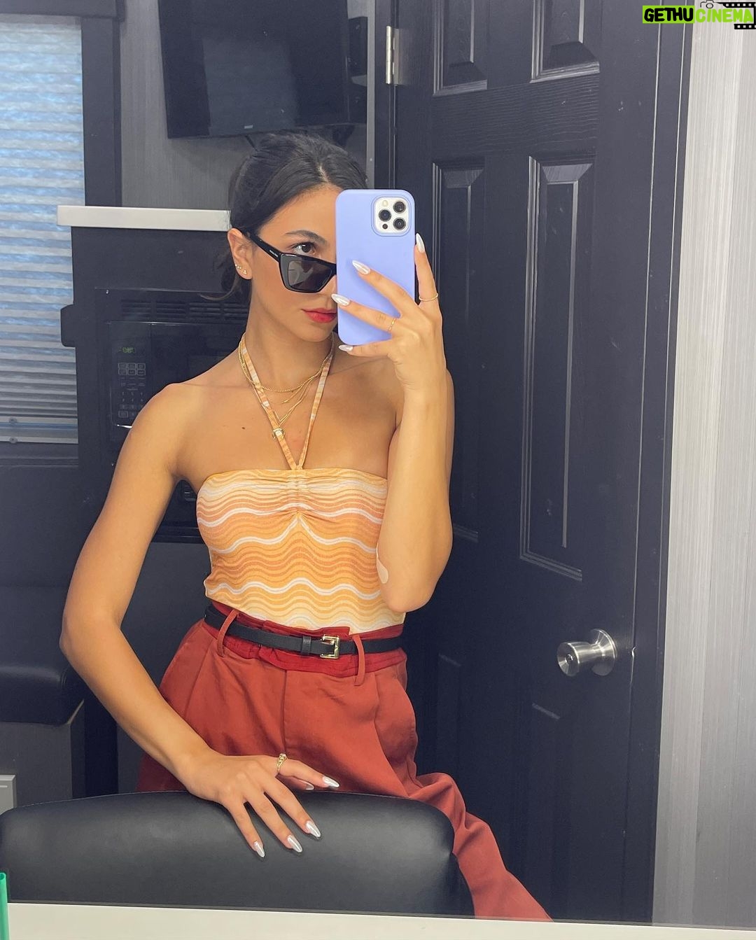 Natalee Linez - 2K Likes - Hi Felisa 👋🏽 Tonight 8pm! @911onfox