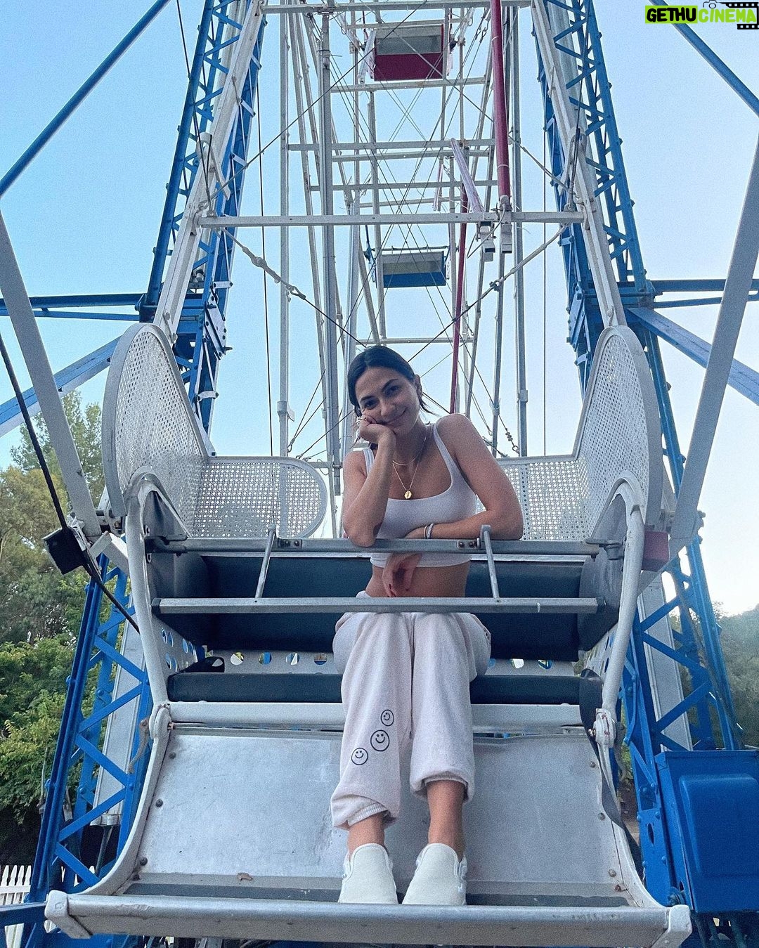 Natalee Linez - 5.7K Likes - sometimes I feel like everybody is a sexy baby