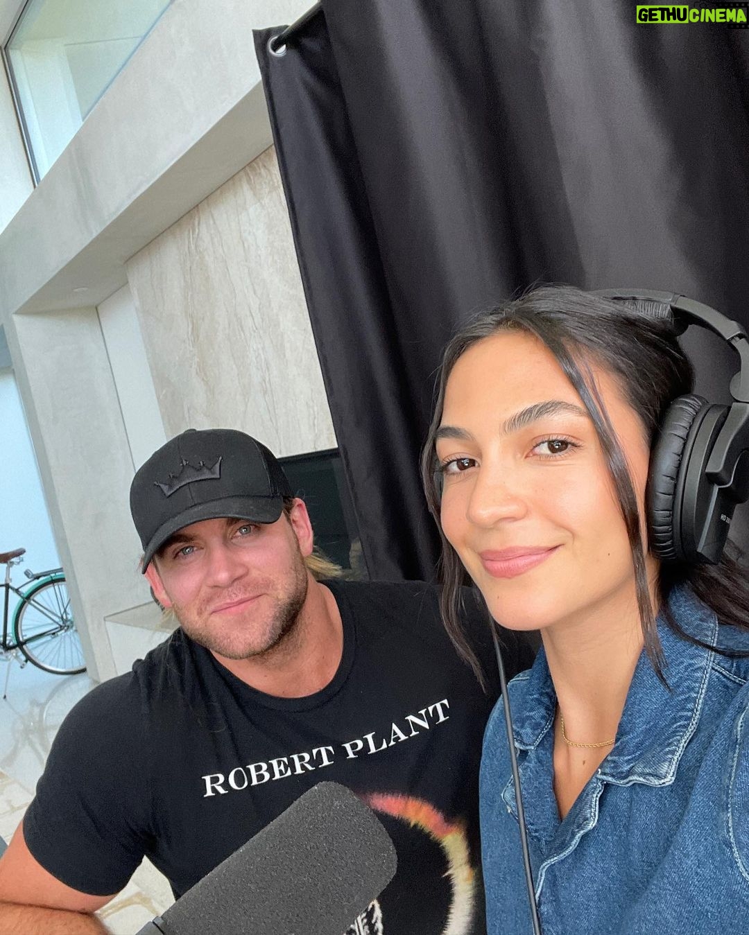Natalee Linez Instagram - Talked all things MAGIC and acting with @brockohurn & @wmeldman33 ⭐️☕️ listen to our conversation now over at @studio22podcast 👏🏽 West Hollywood, California