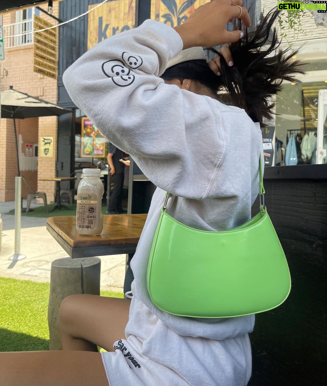 Natalee Linez Instagram - i hate to pick favorites because they’re all my children and I love them equally but the I am radiant set is…fire. And almost sold out 🙂 @mymagicmornings West Hollywood, California