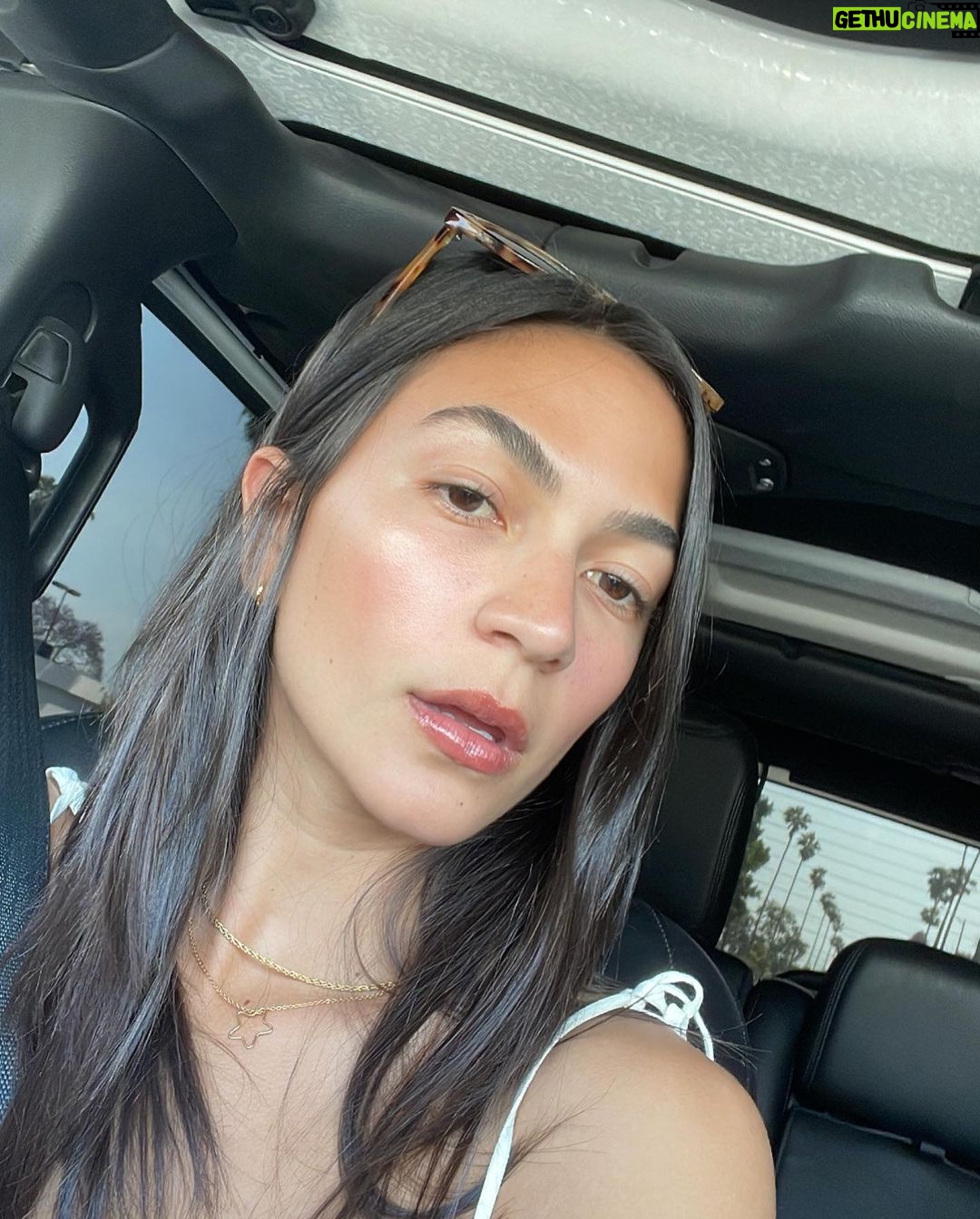 Natalee Linez - 2.4K Likes - wow did I just do my first photo dump