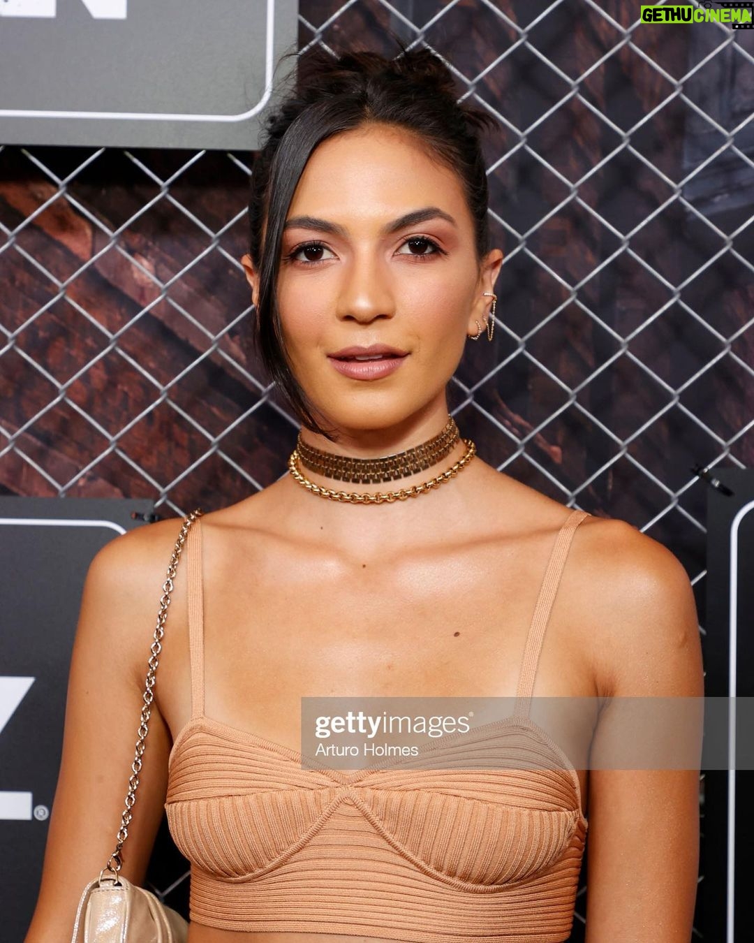 Natalee Linez - 2.8K Likes - Last night was a dream come true 🌟
@raisingkananstarz
Jewelry : @tai_jewelry
Outfit: @jonathansimkhai
Purse : vintage @fendi
Fit: @jsew1119
Hair AND makeup by: @mrtnplascencia
Outfit *virtually* chosen by the genius shopping app @theyes combined with the incredible woman behind the entire look @sammyer