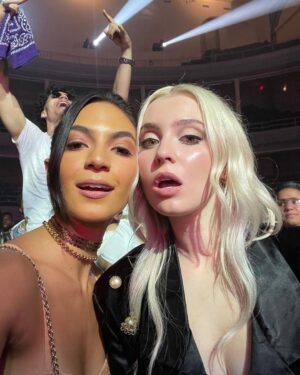 Natalee Linez Instagram - Last night was a dream come true 🌟 
@raisingkananstarz 
Jewelry : @tai_jewelry 
Outfit: @jonathansimkhai 
Purse : vintage @fendi 
Fit: @jsew1119 
Hair AND makeup by: @mrtnplascencia 
Outfit *virtually* chosen by the genius shopping app @theyes combined with the incredible woman behind the entire look @sammyer
